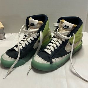 Kids size Nike Blazer mid 77 sneakers